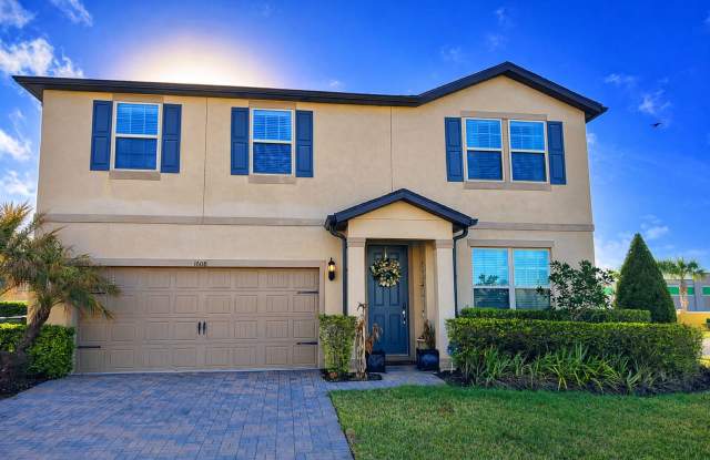 INCREDIBLE DEAL: 5-BR Corner Lot Home in Crown Pointe Cove – Spacious & Bright! photos photos