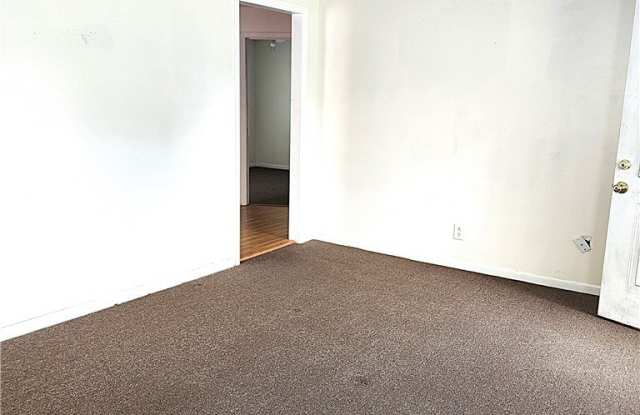 409 W 19th Street Gallery 2