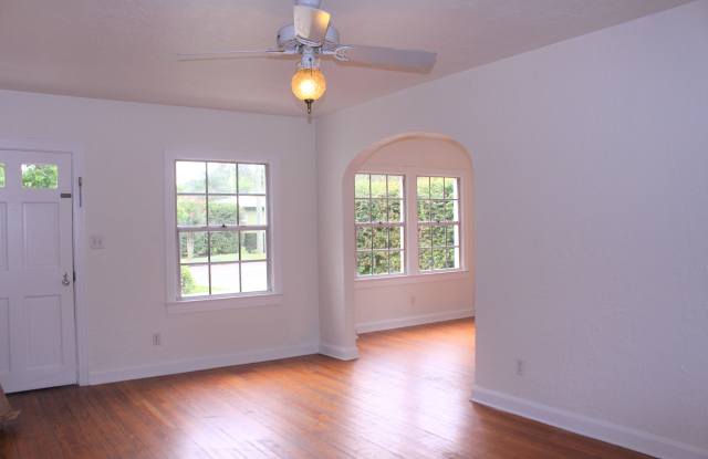 1411 East Kaley Street Gallery 2
