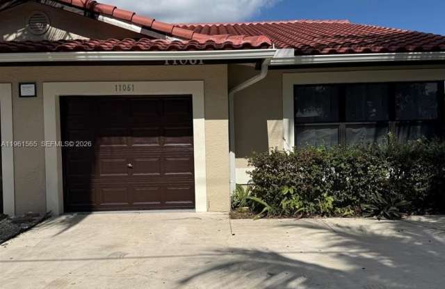 11061 NW 39th St photos photos