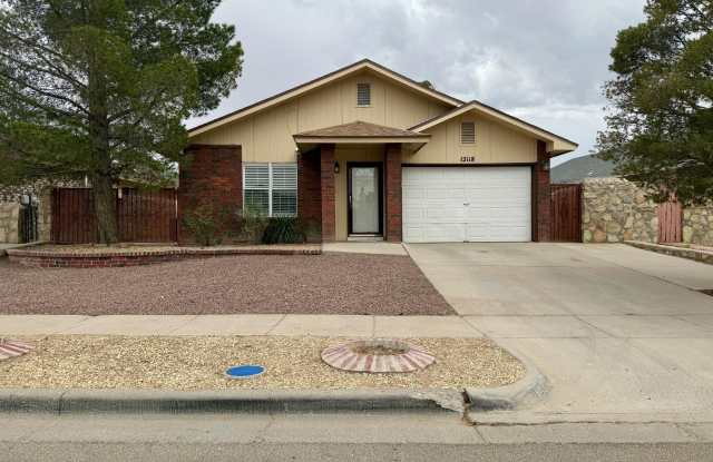 12118 ROYAL WOODS Drive photos photos 12118 ROYAL WOODS Drive photos photos