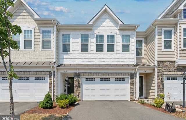 42476 BENFOLD SQUARE - 42476 Benfold Square, Brambleton, VA 20148