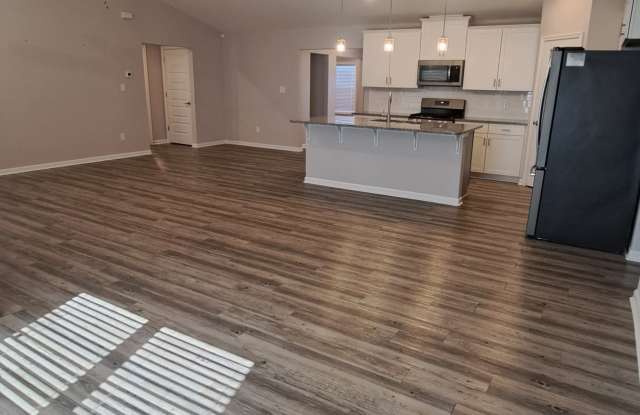 228 Patriot Drive Gallery 4