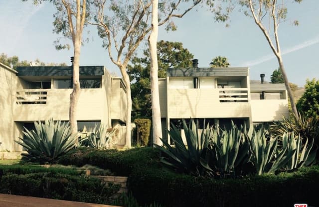 31215 PACIFIC COAST Highway - 31215 Pacific Coast Hwy, Malibu, CA 90265