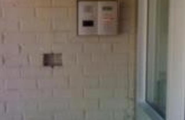 2201 HUNTER PL SE #103 Gallery 4
