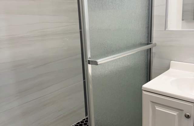 1125 60 street photos photos