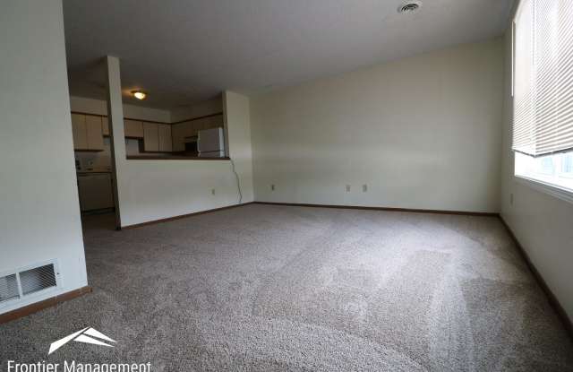 Spacious Brick Condo in a Great Location! Gallery 4