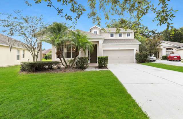 MOVE-IN SPECIAL- Nice 3/2 with Bonus Room in Oak Hammock Preserve Gallery 3