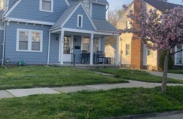 3 Bedroom Home in the Glendale-AWT Area photos photos