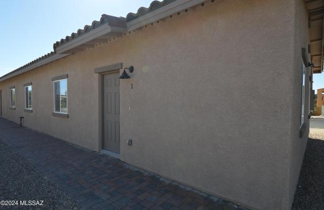 3819 S 16Th Avenue - 3819 South 16th Avenue, Tucson, AZ 85714