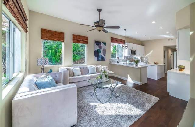 3402 Stoneridge Court Gallery 3