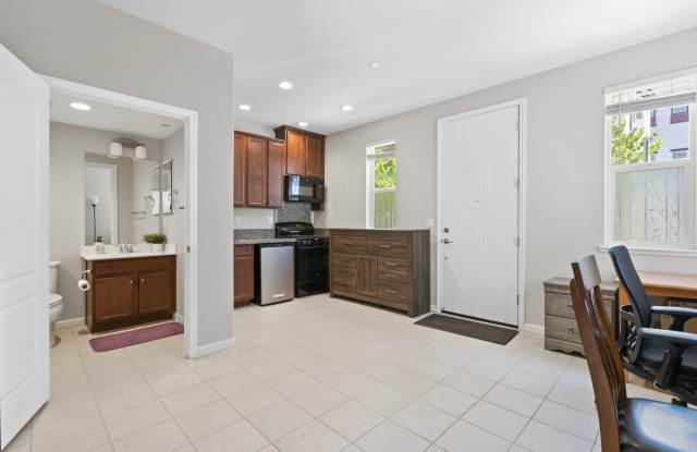 2736 Cannara Lane photos photos