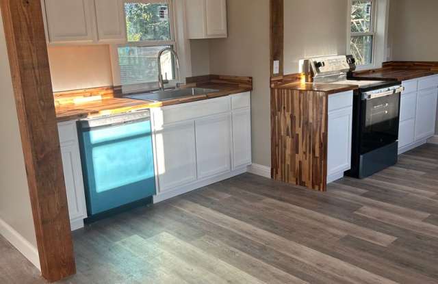 Easy One‑Level Living in a Fully Remodeled Home Gallery 1