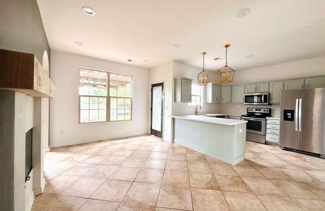 2380 Walcot Way Gallery 3