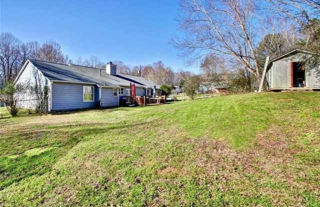 3840 Forsythia Way Gallery 4
