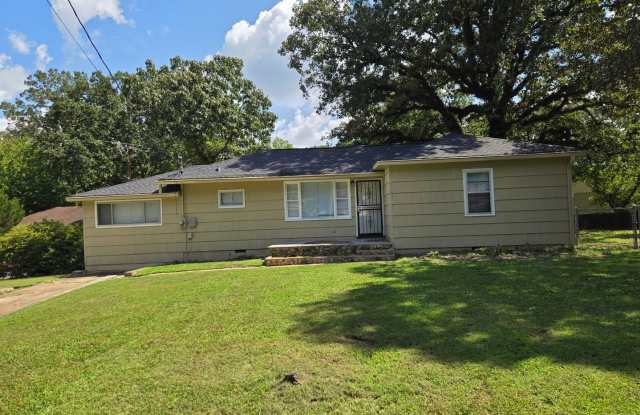 1728 Dogwood Drive photos photos