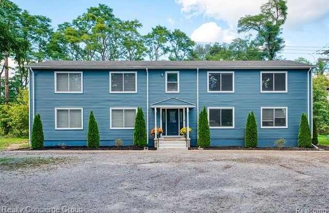 10257 Grand River Road Gallery 1