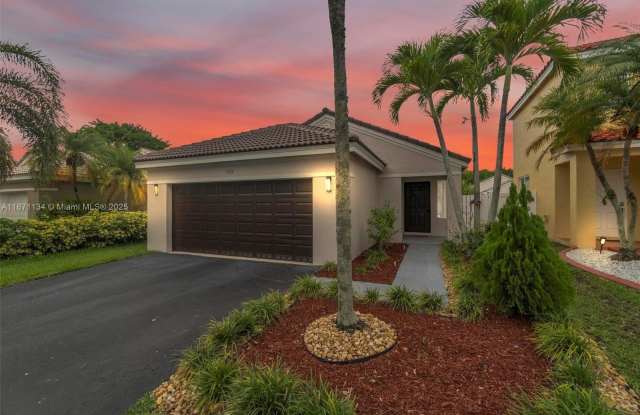 1592 Salerno Cir photos photos