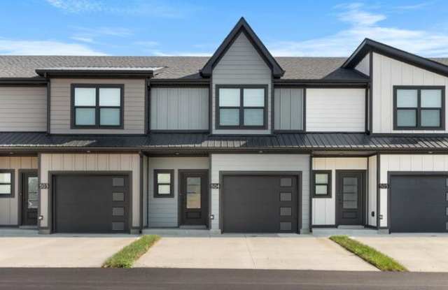 504 Jonathan Wade Cir photos photos