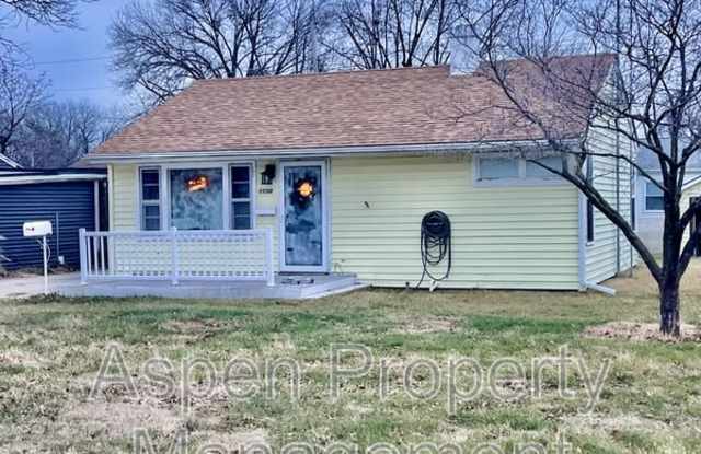 1103 Hillary Avenue photos photos