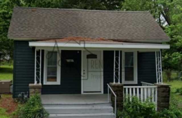 2005 South Locust - 2005 South Locust Street, Pittsburg, KS 66762