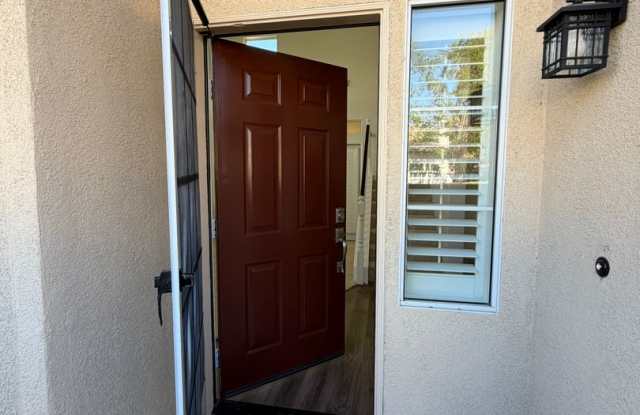 PICTURE PERFECT! 2 BR/3 BA PLUS OFFICE END UNIT CONDO with DIRECT ACCESS 2 CAR GARAGE Gallery 4