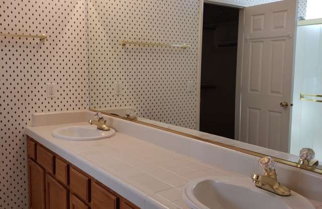 3 Bedroom 2 Bath available soon photos photos