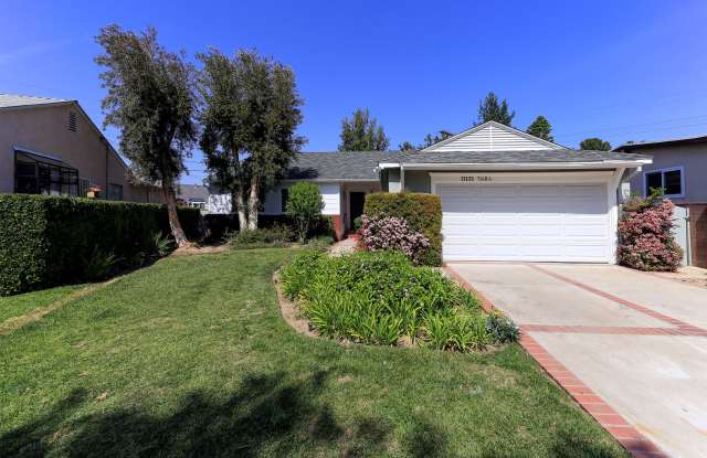 4BR/2BA Pool House in Encino photos photos