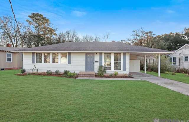 4 Bedroom House in Southdowns| Near St. Aloysius School photos photos