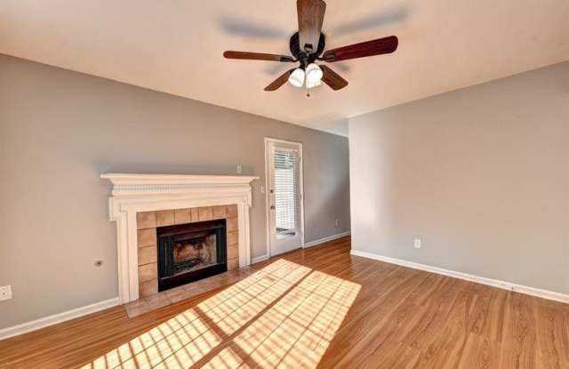 1057 Mansfield Court Gallery 4