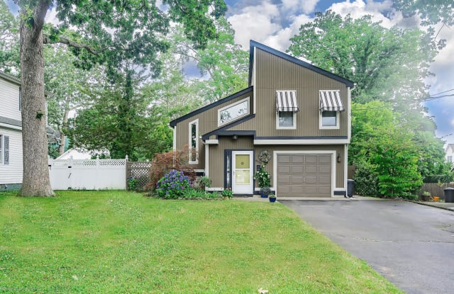 608 Sussex Avenue - 608 Sussex Avenue, Spring Lake Heights, NJ 07762