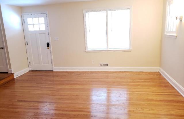 5116 HILLBURN AVENUE Gallery 4