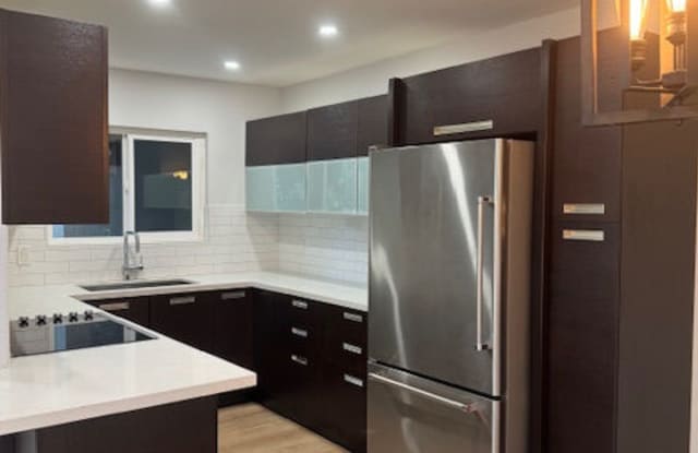 5300 Fairview Blvd photos photos