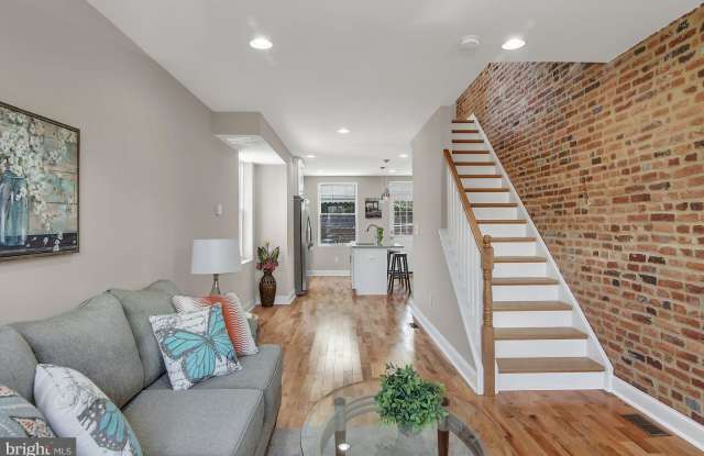 1201 S BOULDIN STREET Gallery 3