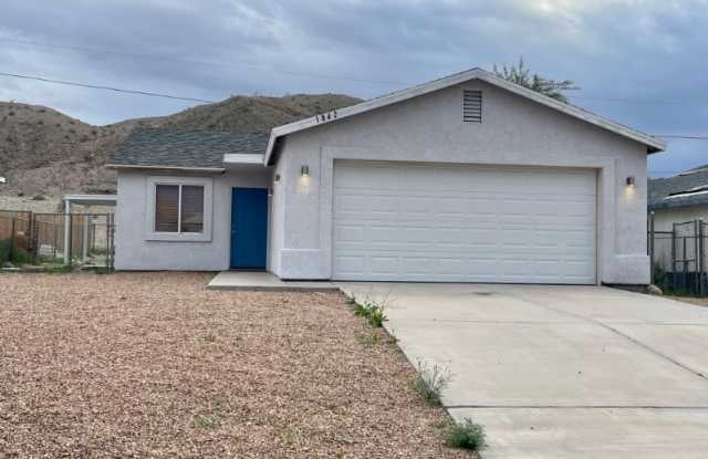 1842 Wendell Ave - 1842 Wendell Avenue, Bullhead City, AZ 86442