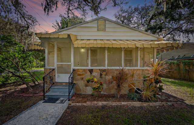 3/2 om the heart of Tampa photos photos