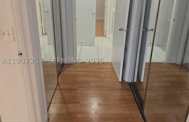 3301 Spanish Moss Ter Gallery 3