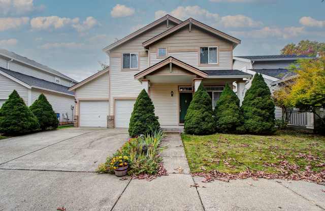 Fisher's Landing- 3 bedroom Gallery 4