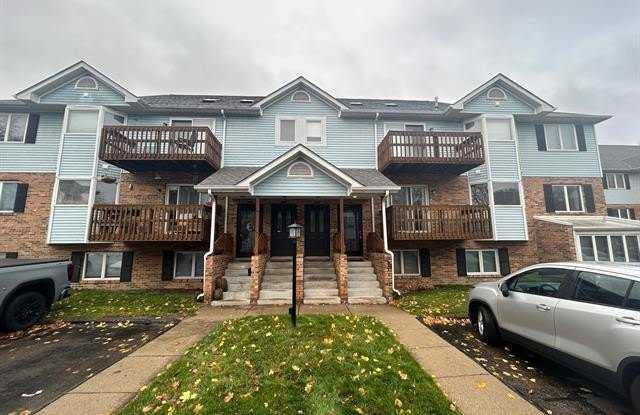 232 PINEWOOD Drive - 232 Pinewood Drive, Plymouth, MI 48170