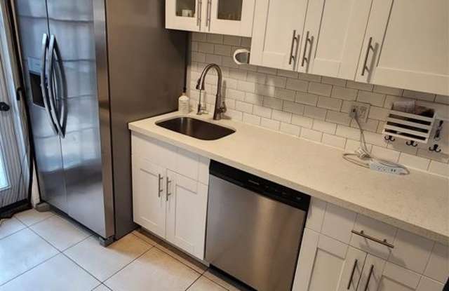 3212 NE 7th St photos photos