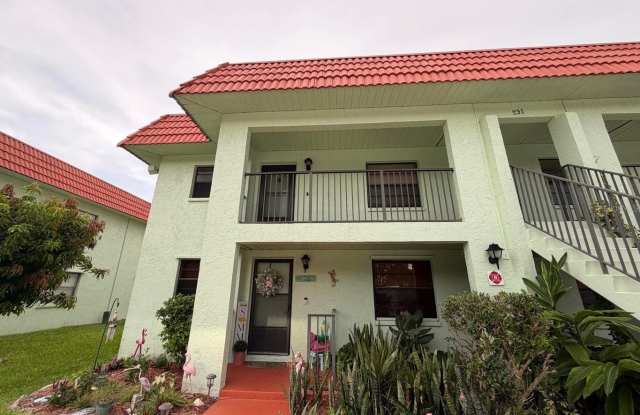 231 CIRCLE Drive photos photos