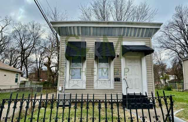 2 Bedroom house in West Louisville- Section 8 accepted photos photos