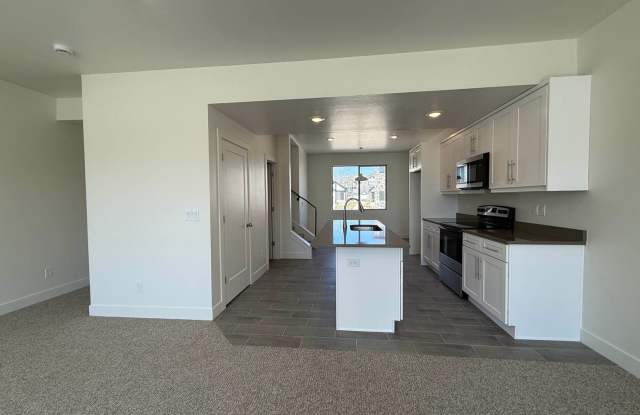 Limited Special - $250 Off First Month’s Rent! Gorgeous 3-Bed Townhome in Saratoga Springs! photos photos
