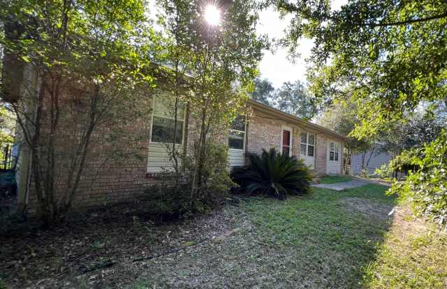 4011 Wood Drive photos photos