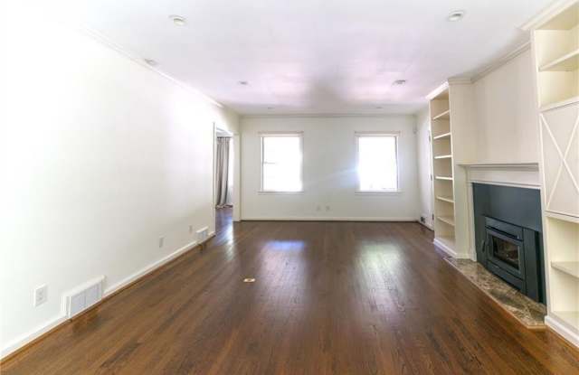 222 Camden Road NE Gallery 4
