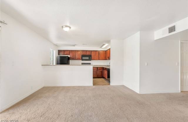 5300 Indian River Drive Gallery 3