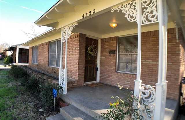 4220 Sexton Lane Gallery 2