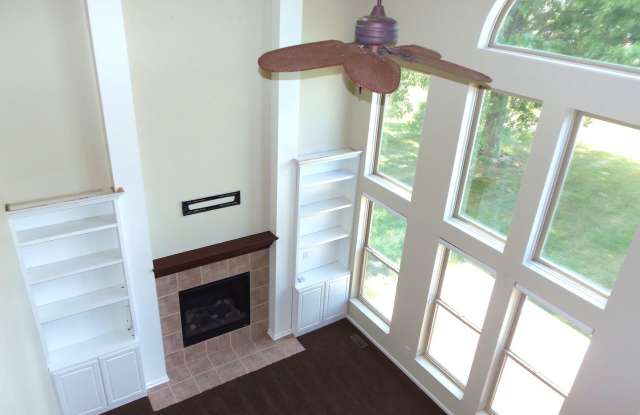 5748 Edgebrook Dr. Gallery 3