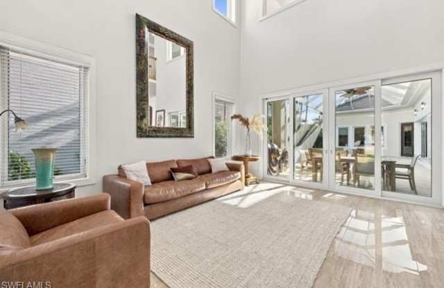9222 Vanderbilt Dr Gallery 4