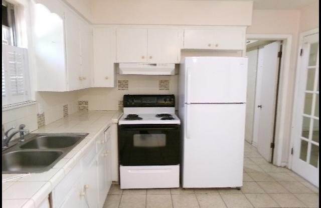 5007 Lochridge Gallery 3